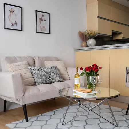 Comfortable Air-Conditioned 2-Bedroom Apartament 1 Km To Central Station Metro Bus Tram Warsaw Exterior photo