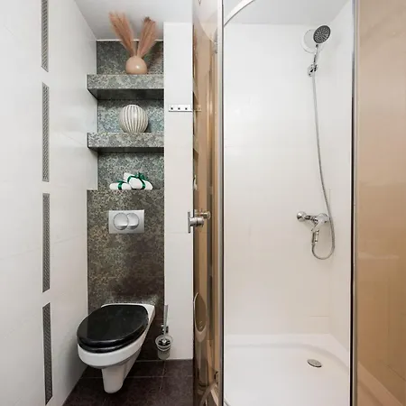Comfortable Air-Conditioned 2-Bedroom Apartament 1 Km To Central Station Metro Bus Tram Warsaw Exterior photo